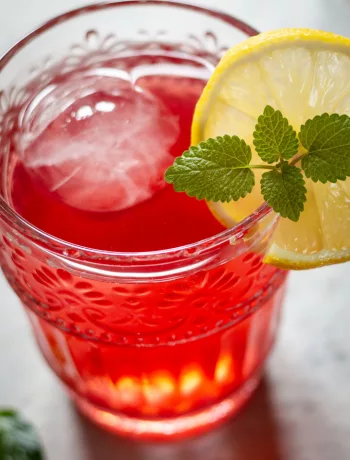 Cranberry Iced Tea