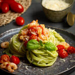 Spaghetti mit Avocado-Pesto