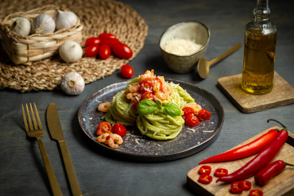 Spaghetti mit Avocado-Pesto