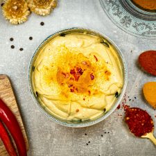 Veganer Curry Dip mit Dattelsirup – schnelles Rezept