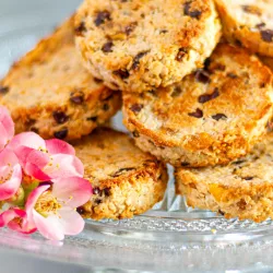 Kokos Feigen Cookies: Schnelle Kekse mit natürlicher Süße & Kakao-Nibs Kokos-Feigen-Cookies