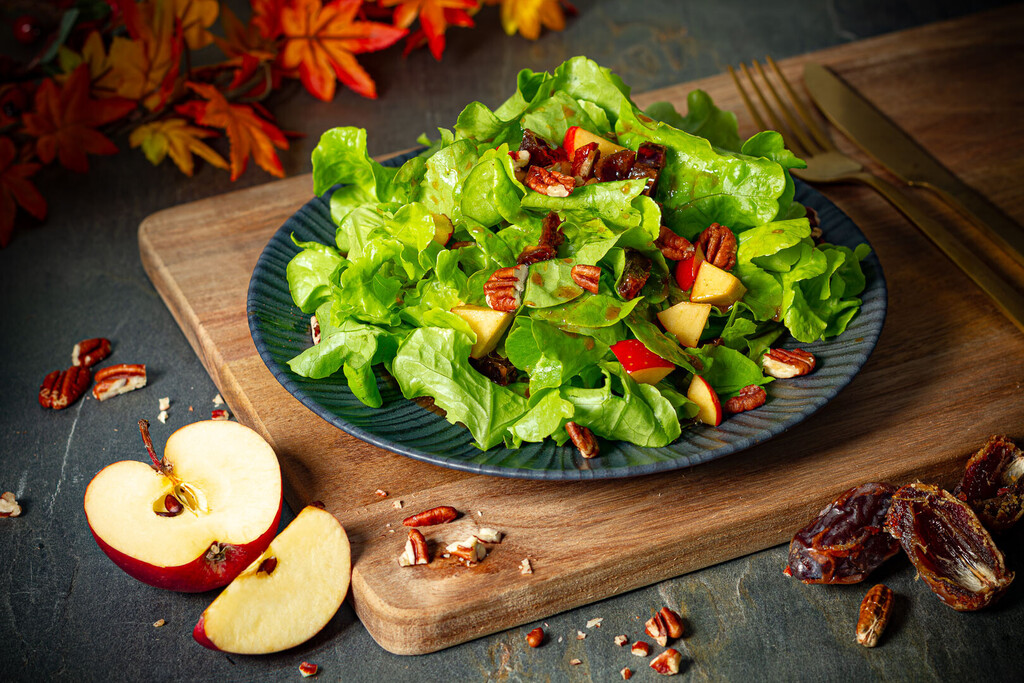 Herbstlicher Blattsalat