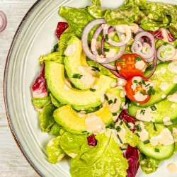 Knackiger Salat mit Thousand Island Dressing Thousand Island Dressing