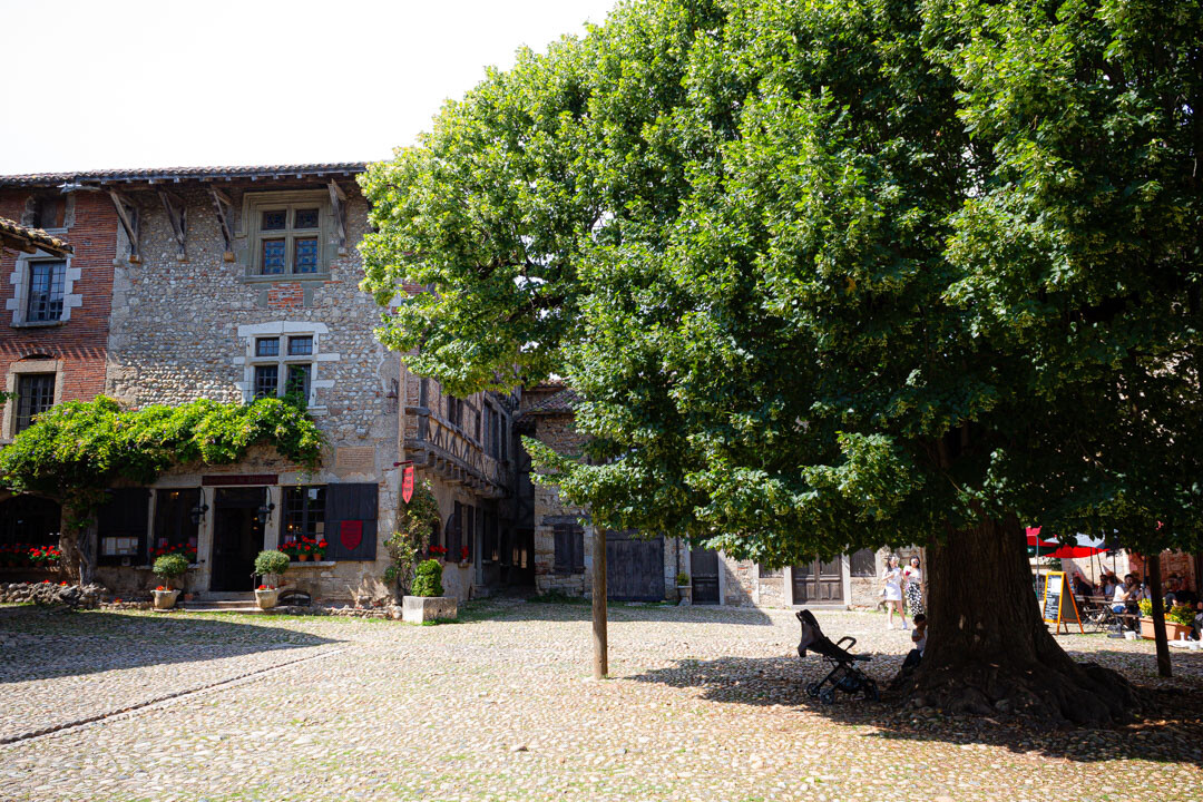 Pérouges