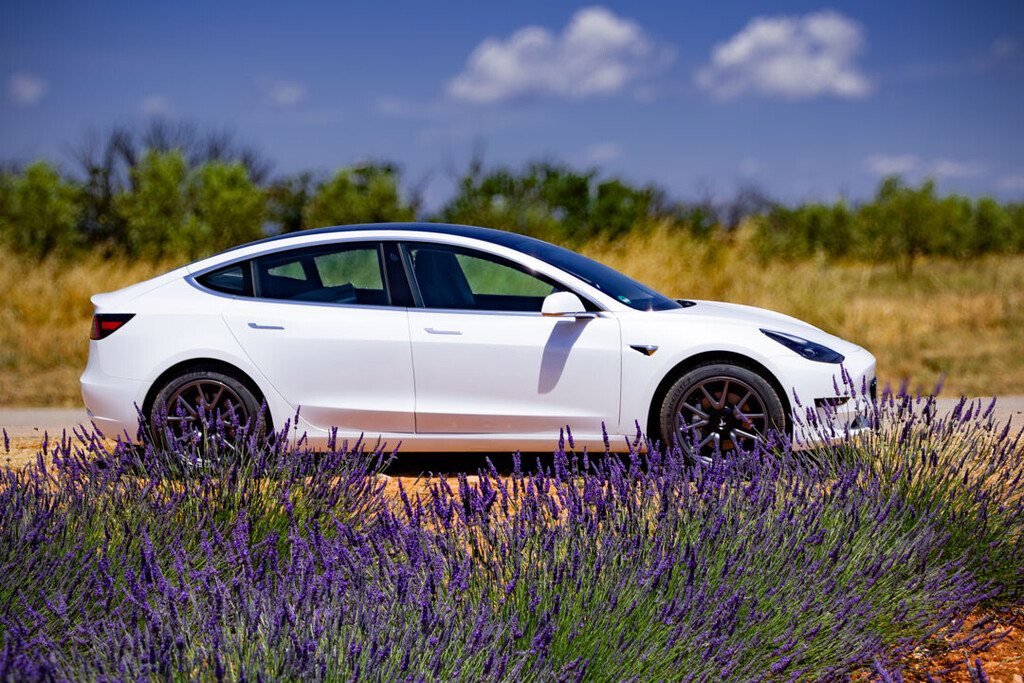 Tesla Model 3 Valensole