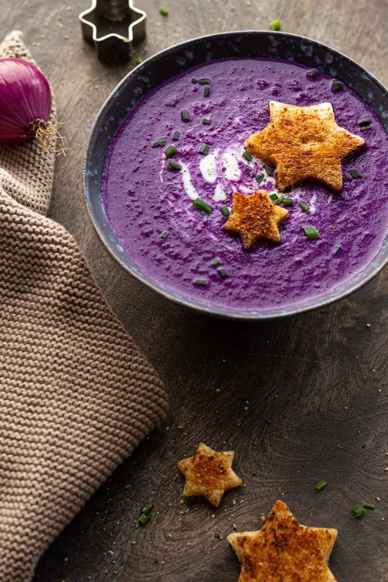 Winterliche Rotkohlsuppe