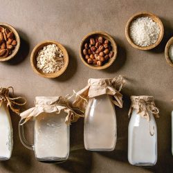 Veganer Ersatzprodukte-Guide: Die besten Alternativen zu Fleisch, Milch & Ei Vegan Milchalternativen