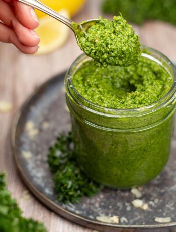 Petersilien-Pesto