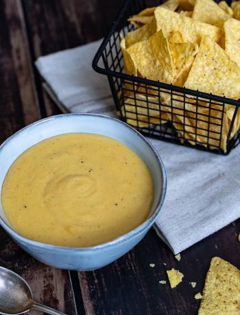 Nacho-Cheese-Dip