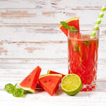 Erfrischende Wassermelonen-Basilikum-Limonade